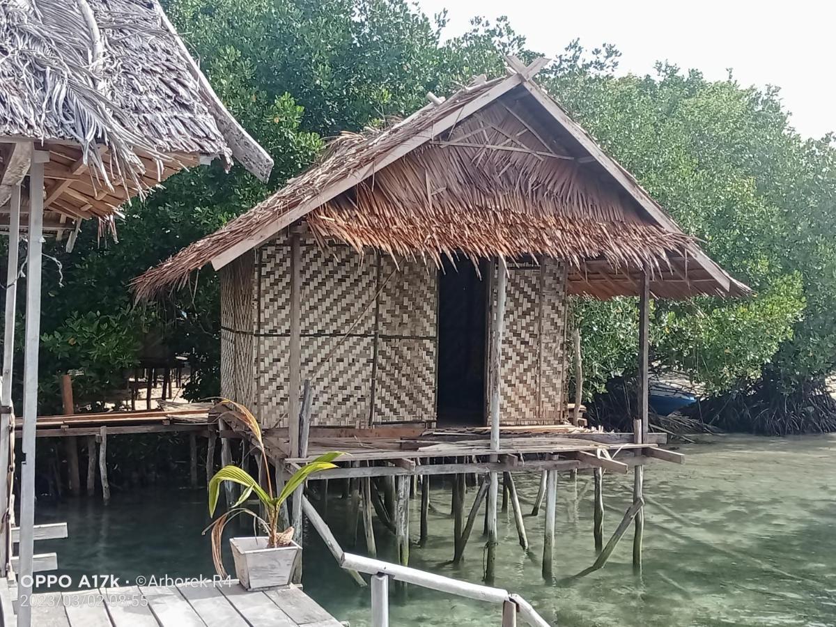 Arborek Diving Homestay R4 Besir Exterior foto